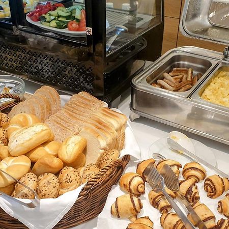 Self-Service Hotel Ostas Praha Екстериор снимка