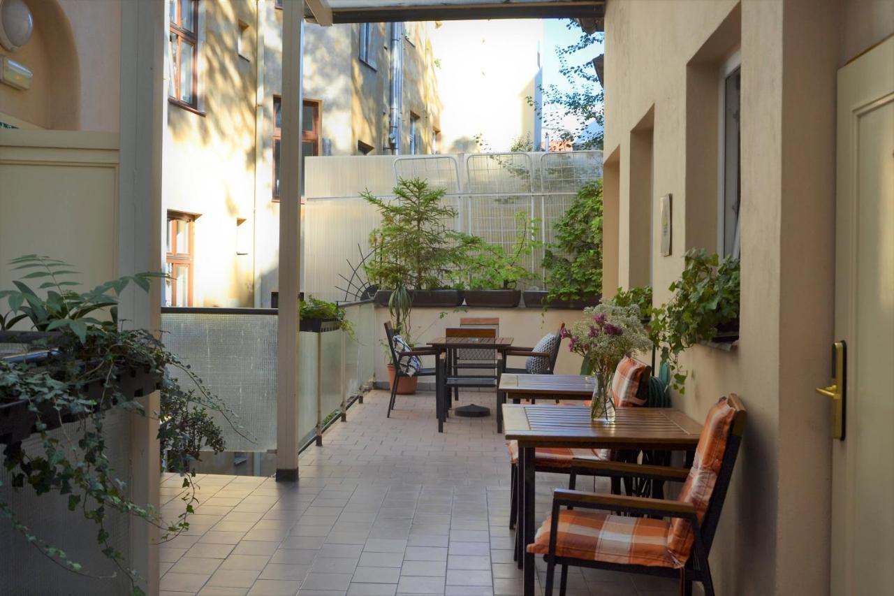 Self-Service Hotel Ostas Praha Екстериор снимка