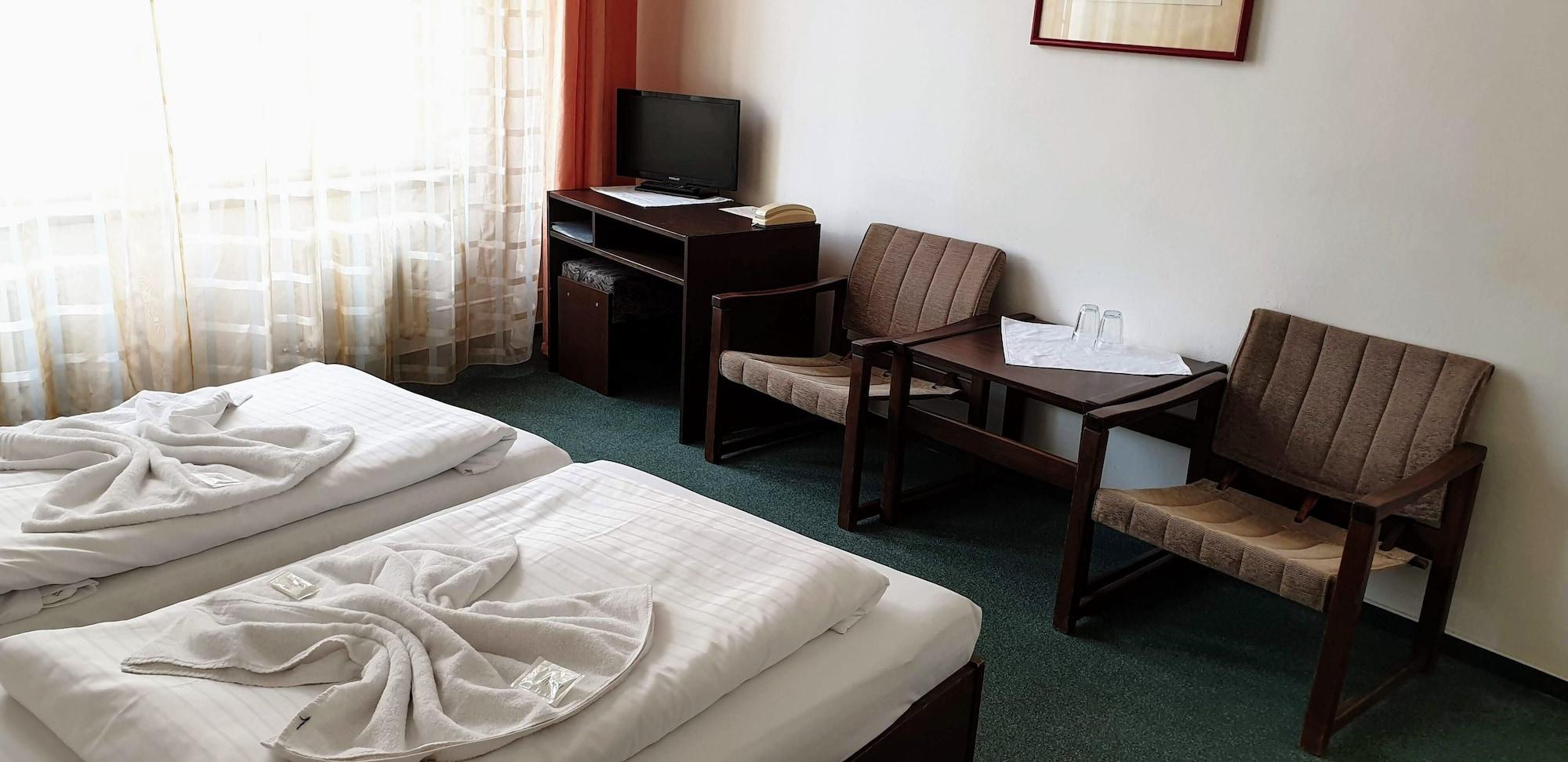 Self-Service Hotel Ostas Praha Екстериор снимка