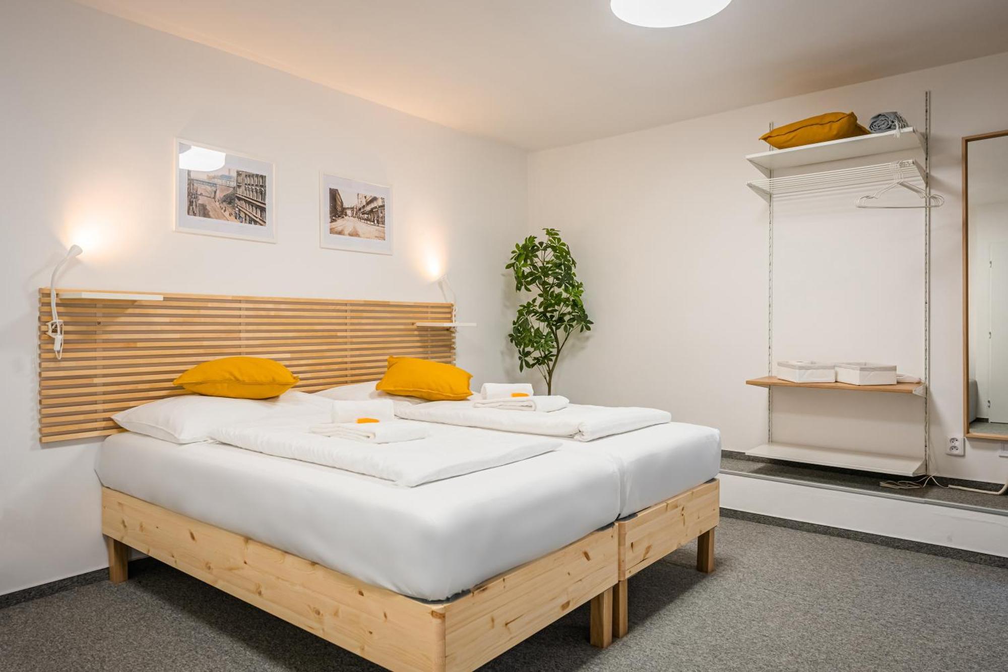 Self-Service Hotel Ostas Praha Екстериор снимка