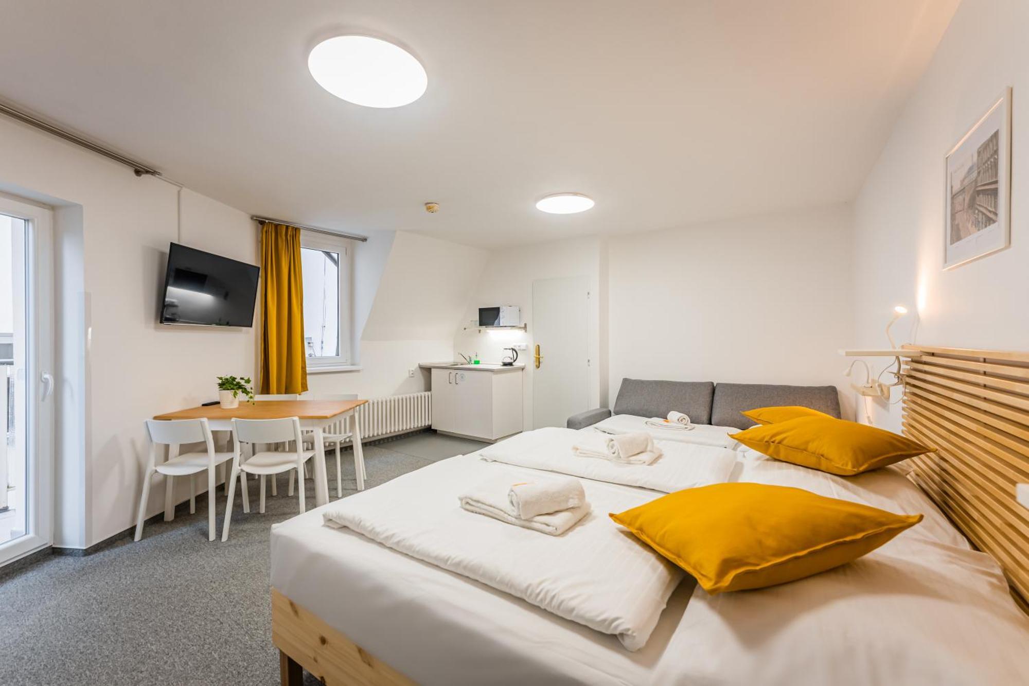 Self-Service Hotel Ostas Praha Екстериор снимка